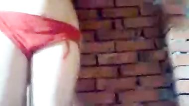 فيلم جامد جدا وتحدى فلا حة صغيره فى السن وجسمها مربرب