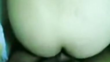 شرموطه تتصور وهى بتستحمى وبتقول احلى كلام شرمطه