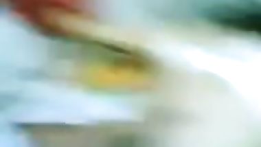 شرموطه تتصور وهى بتستحمى وبتقول احلى كلام شرمطه